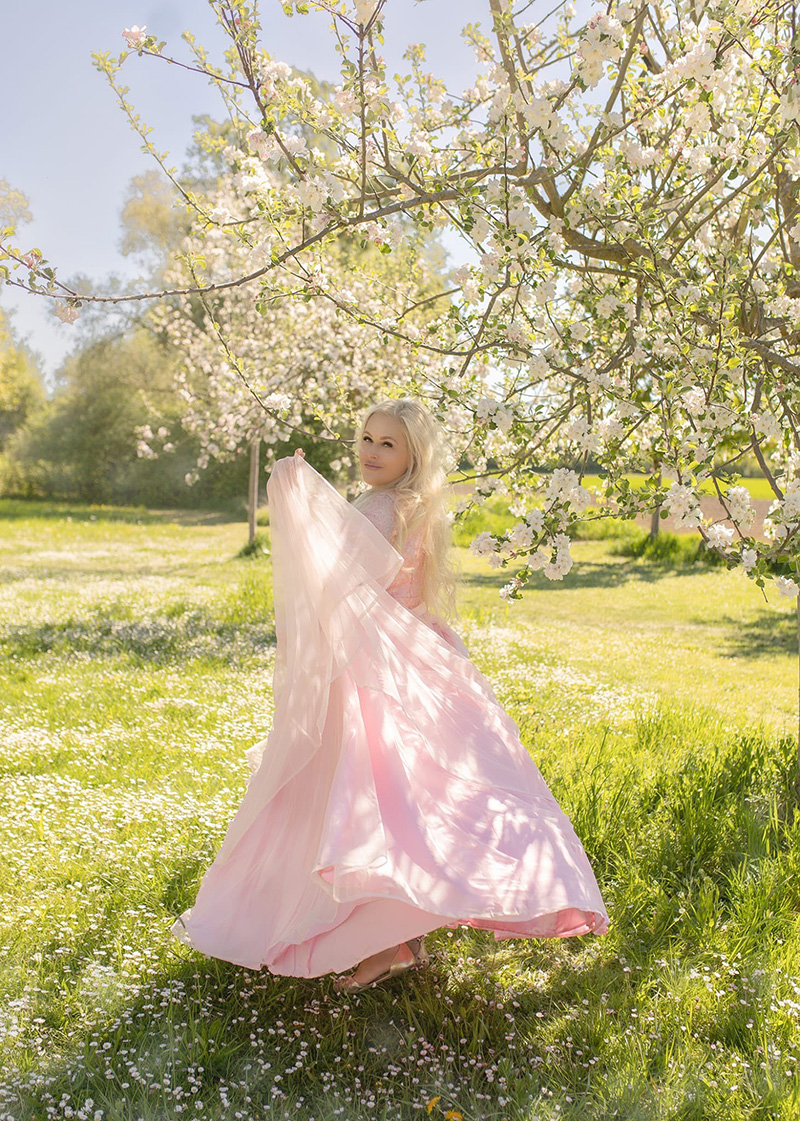 Model Meike Mueller by Agnieszka Kociuk - Sommershooting